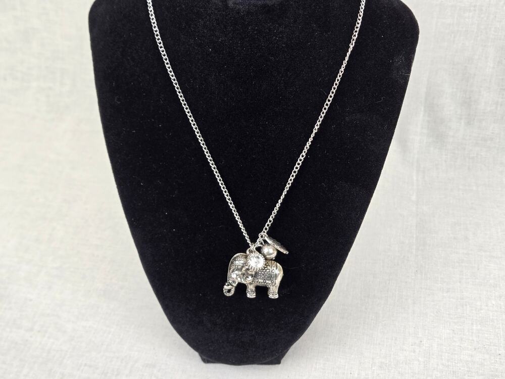 NWT Elephant Necklace Silver Tone G.H. Bass
